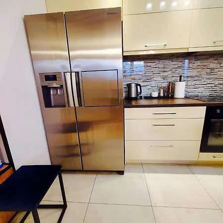 Krakowska Comfort - Wifi And Free Parking Apartment Warsaw